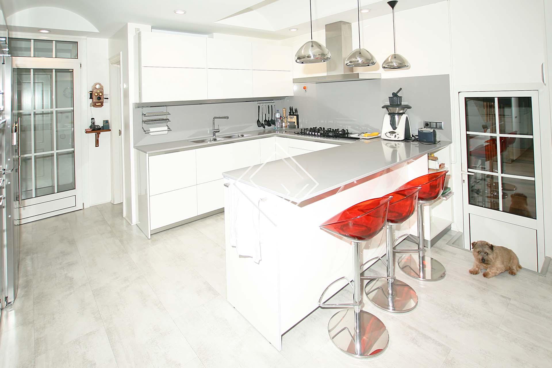 Casa Independiente con piscina y pádel en la Florida 