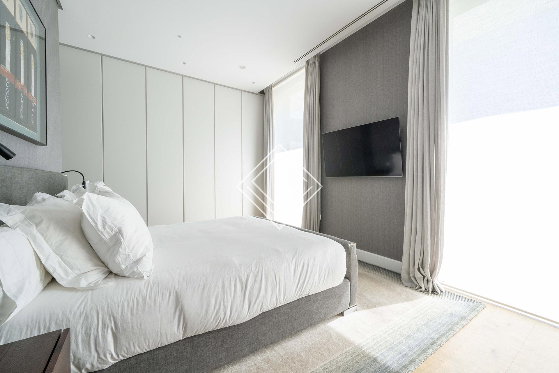 Espectacular casa amueblada en primera linea de golf con 3200 metros de parcela y privacidad absoluta