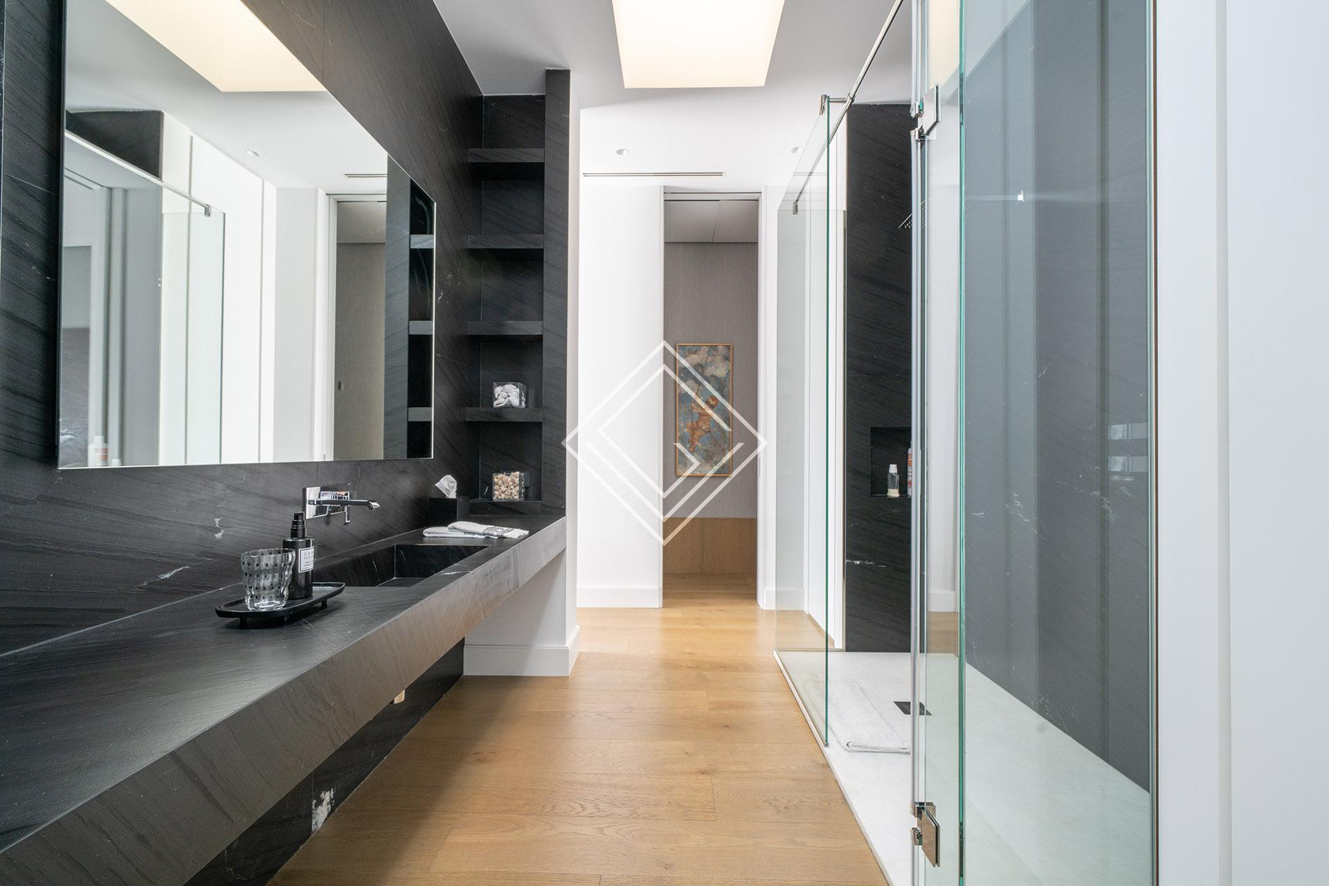 Espectacular casa amueblada en primera linea de golf con 3200 metros de parcela y privacidad absoluta