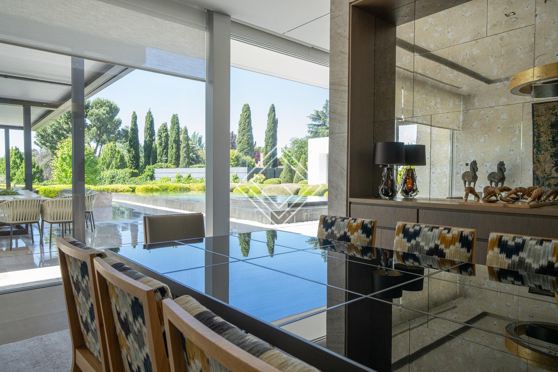 Espectacular casa amueblada en primera linea de golf con 3200 metros de parcela y privacidad absoluta