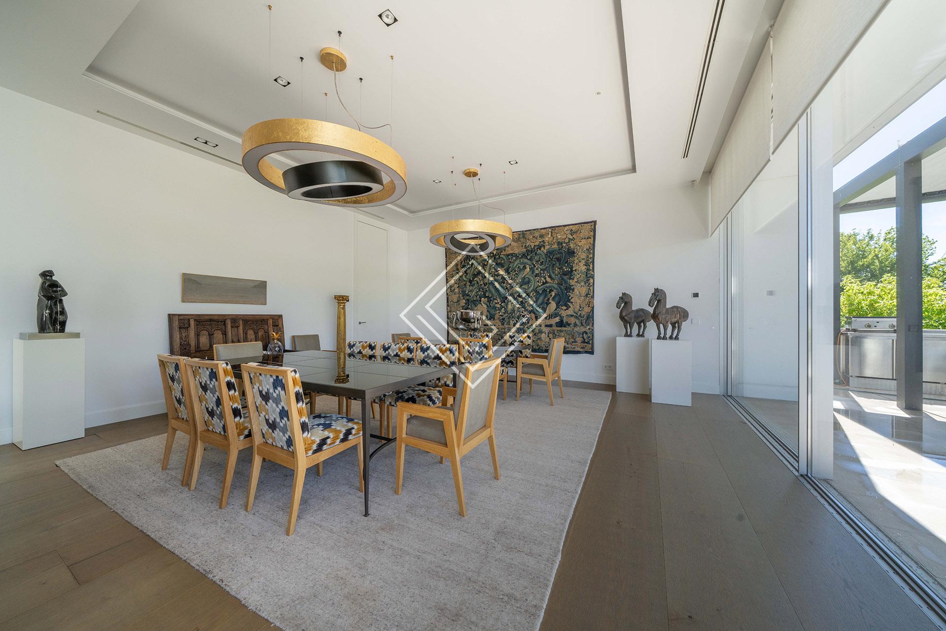 Espectacular casa amueblada en primera linea de golf con 3200 metros de parcela y privacidad absoluta