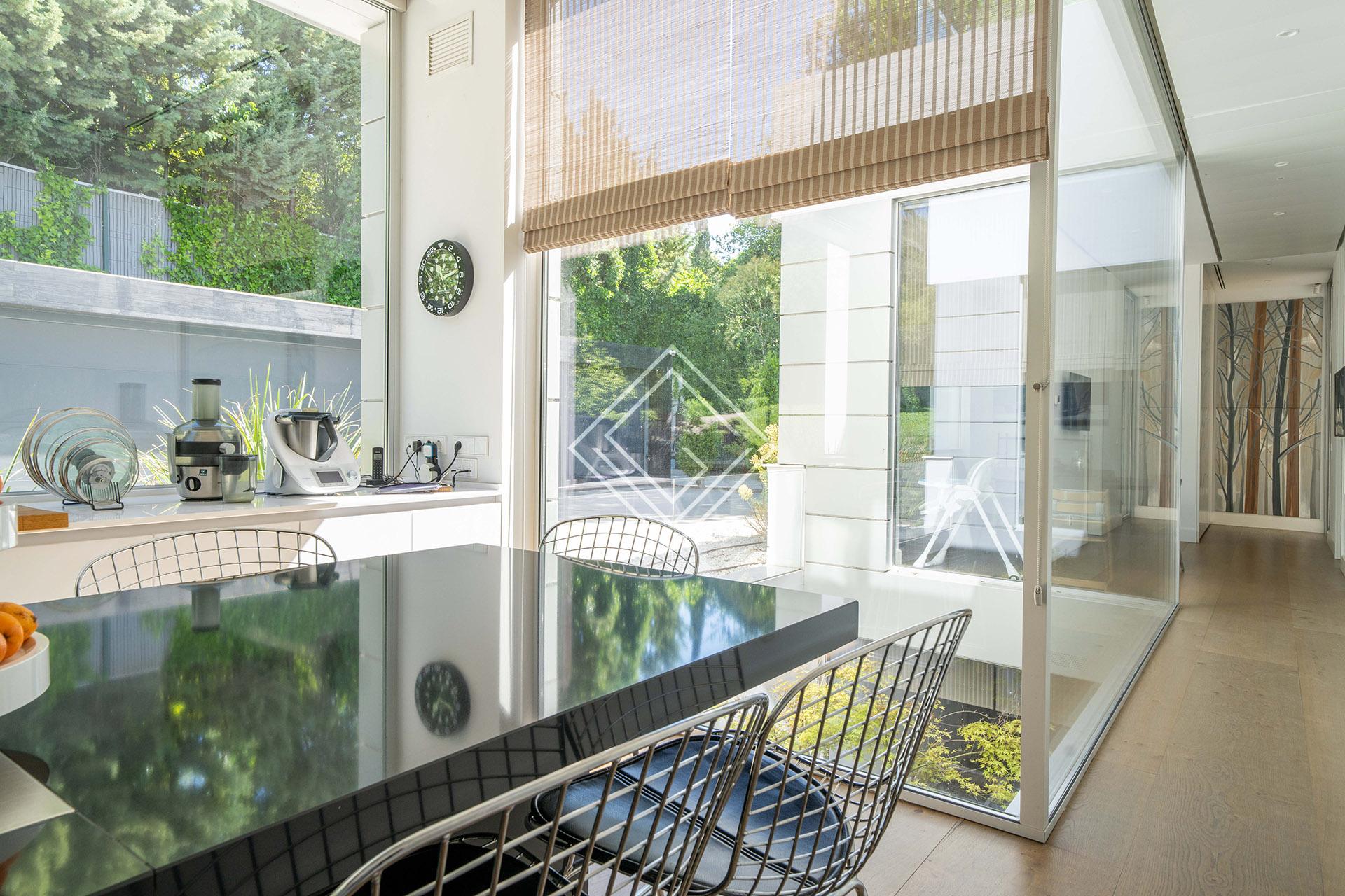 Espectacular casa amueblada en primera linea de golf con 3200 metros de parcela y privacidad absoluta