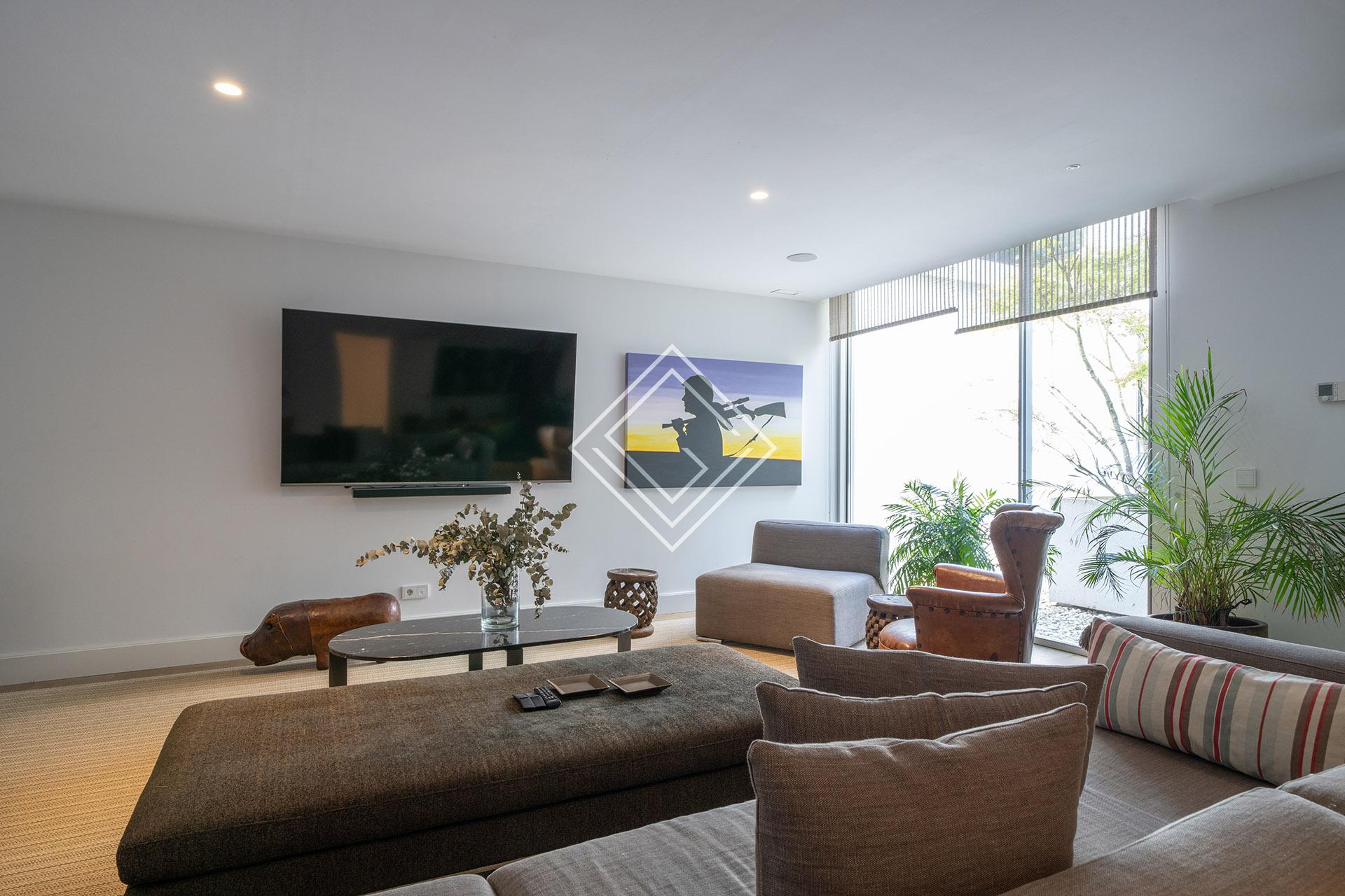 Espectacular casa amueblada en primera linea de golf con 3200 metros de parcela y privacidad absoluta