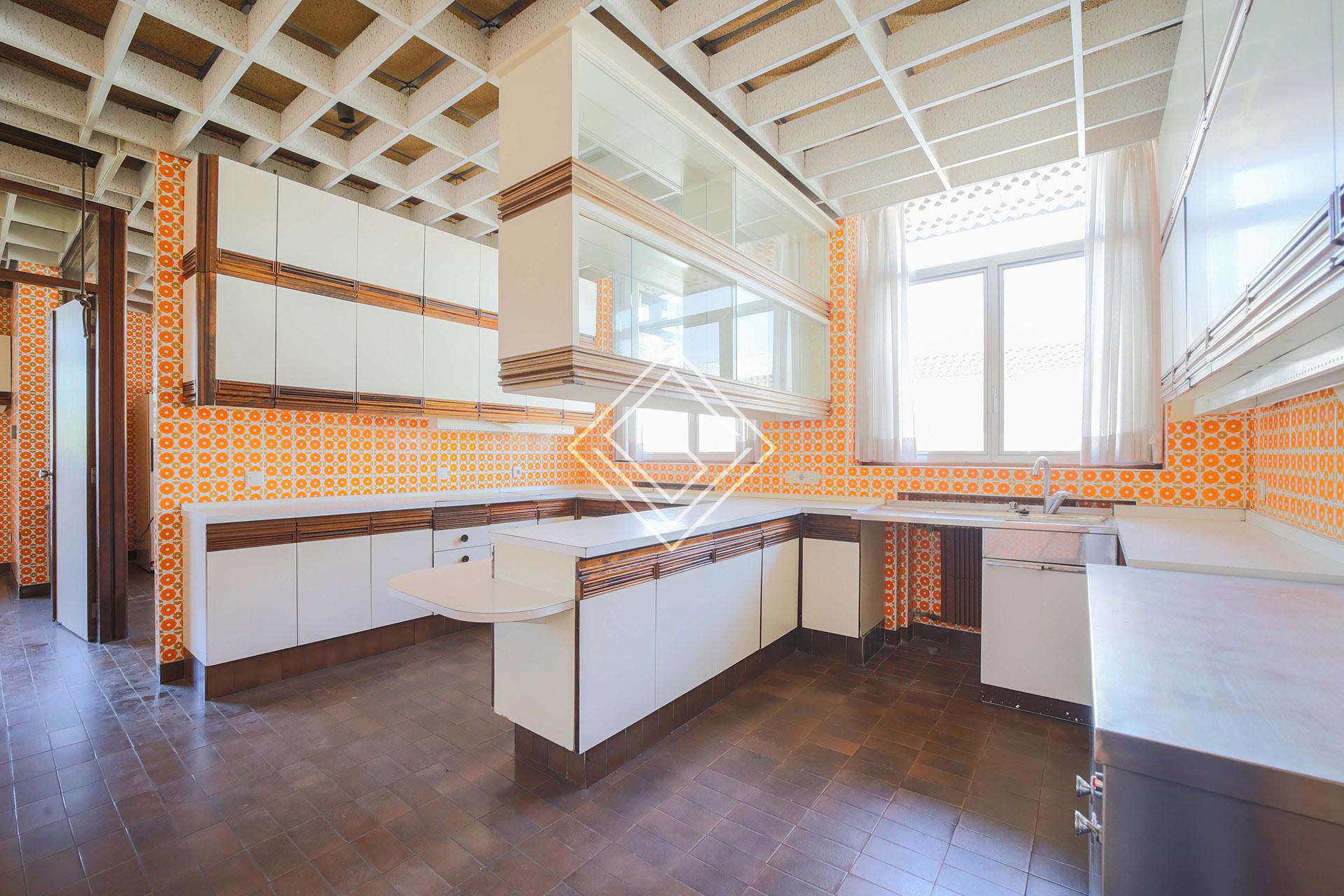 Casa en parcela de hectárea en cota alta con impresionantes vistas y en fondo de saco