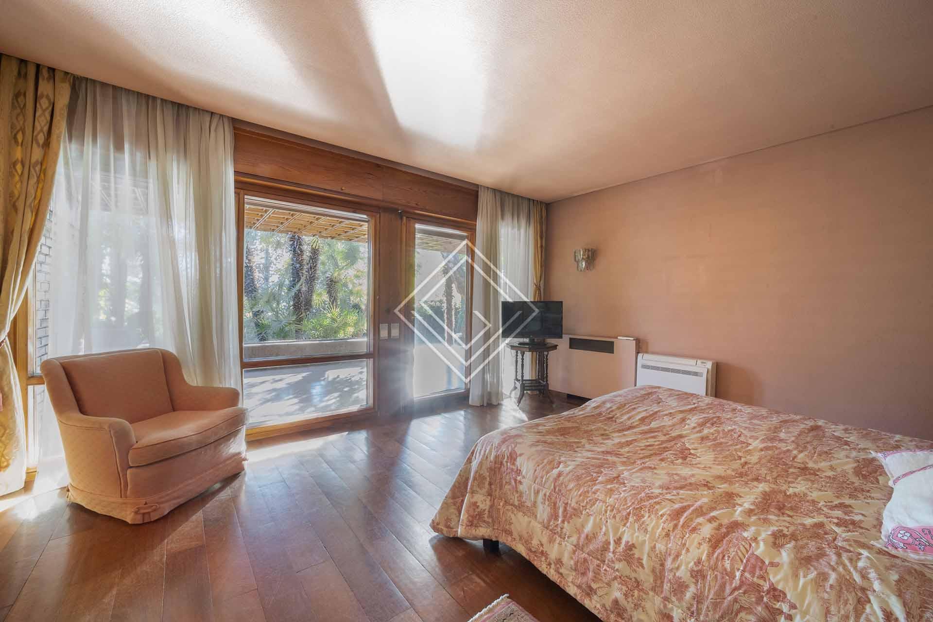 Fabulosa vivienda con espectacular jardín en La Florida