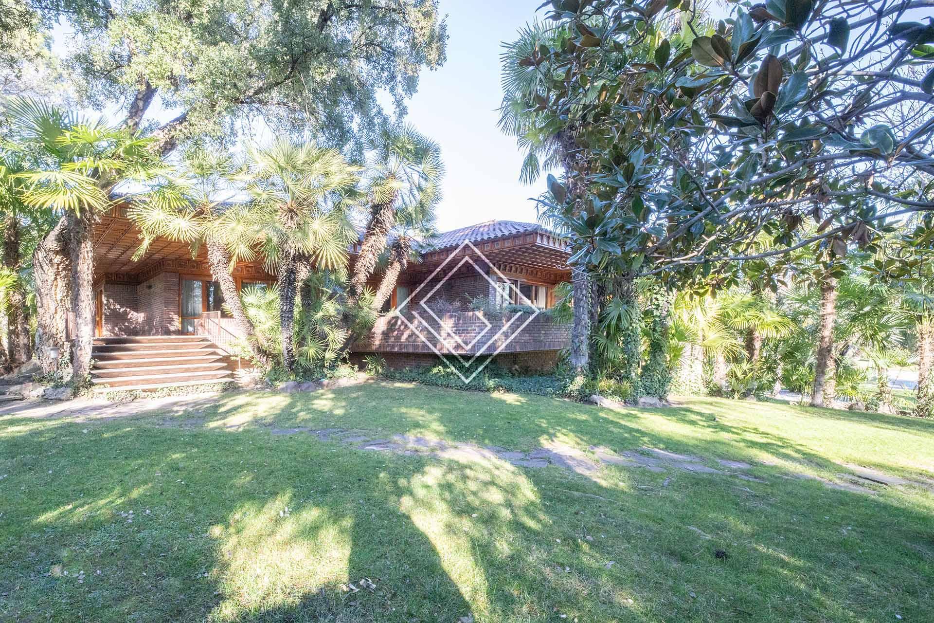 Fabulosa vivienda con espectacular jardín en La Florida