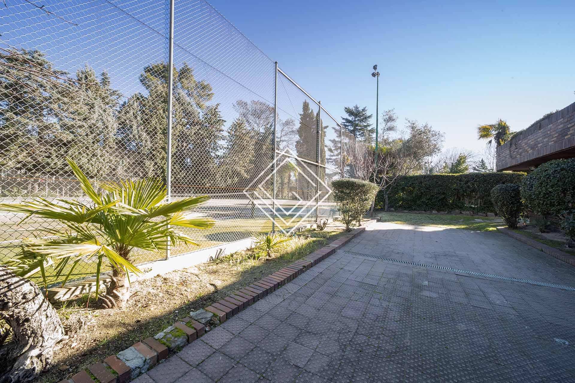 Fabulosa vivienda con espectacular jardín en La Florida