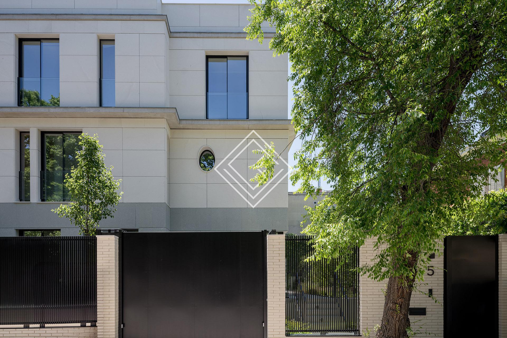 Espectacular pareado de nueva construcción en El Viso