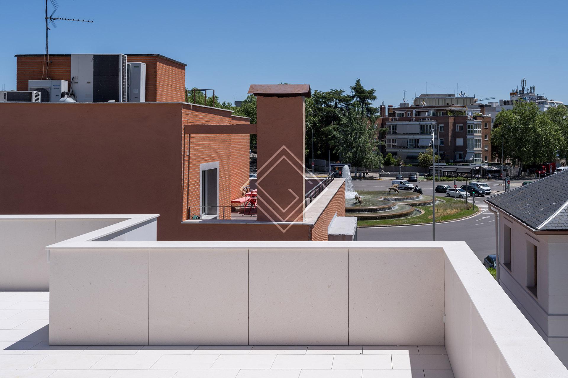 Espectacular pareado de nueva construcción en El Viso