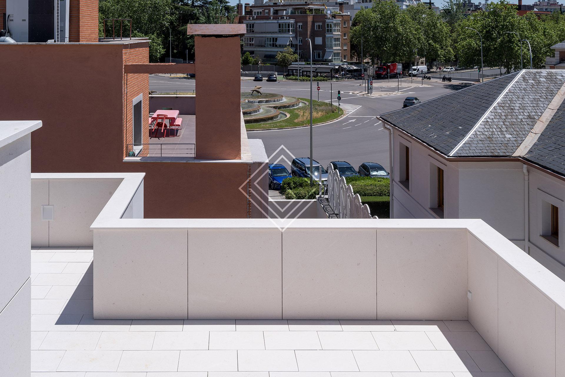 Espectacular pareado de nueva construcción en El Viso