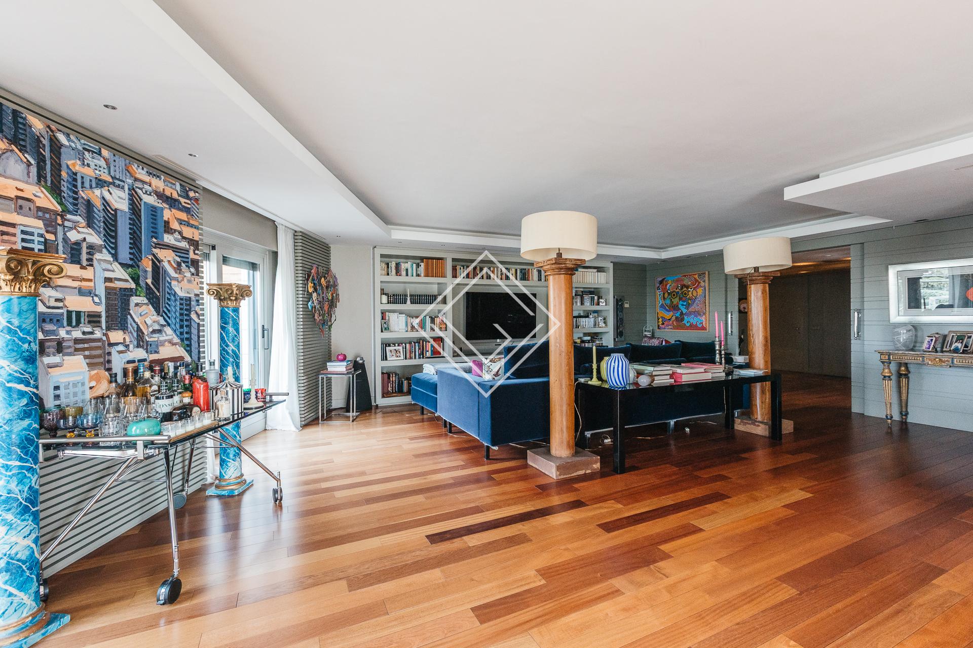 Espectacular duplex con terraza y piscina en Almagro