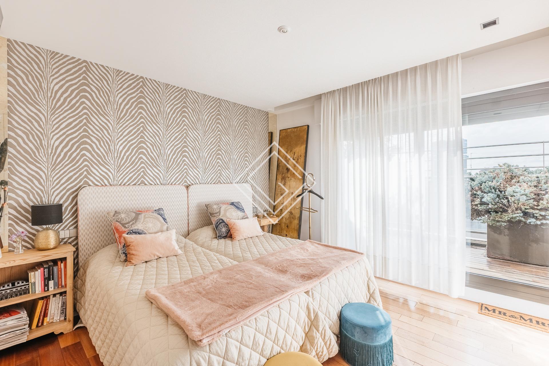 Espectacular duplex con terraza y piscina en Almagro