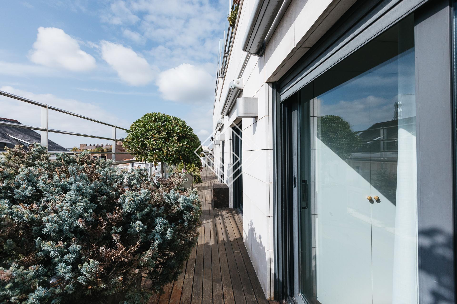 Espectacular duplex con terraza y piscina en Almagro