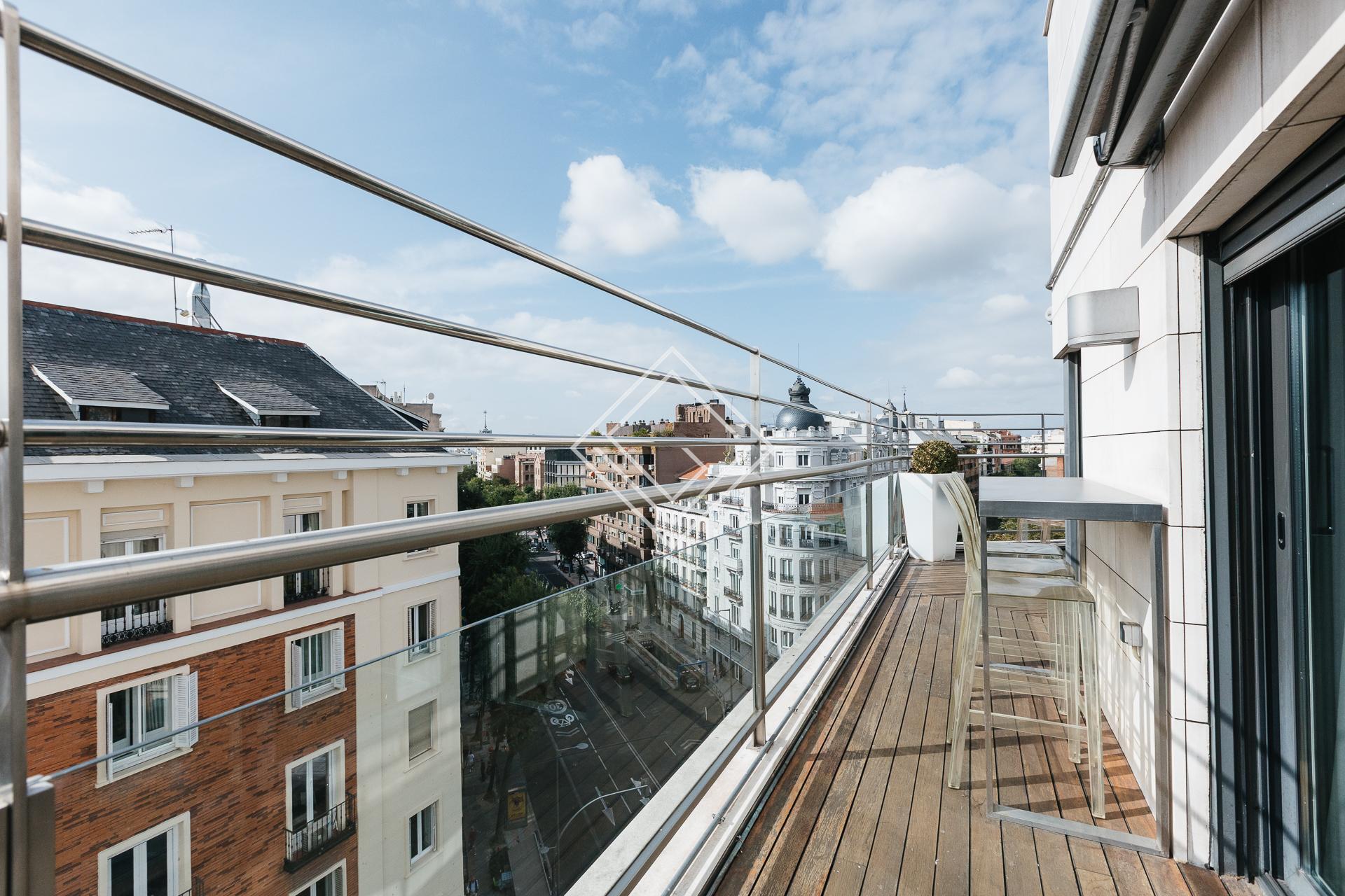 Espectacular duplex con terraza y piscina en Almagro