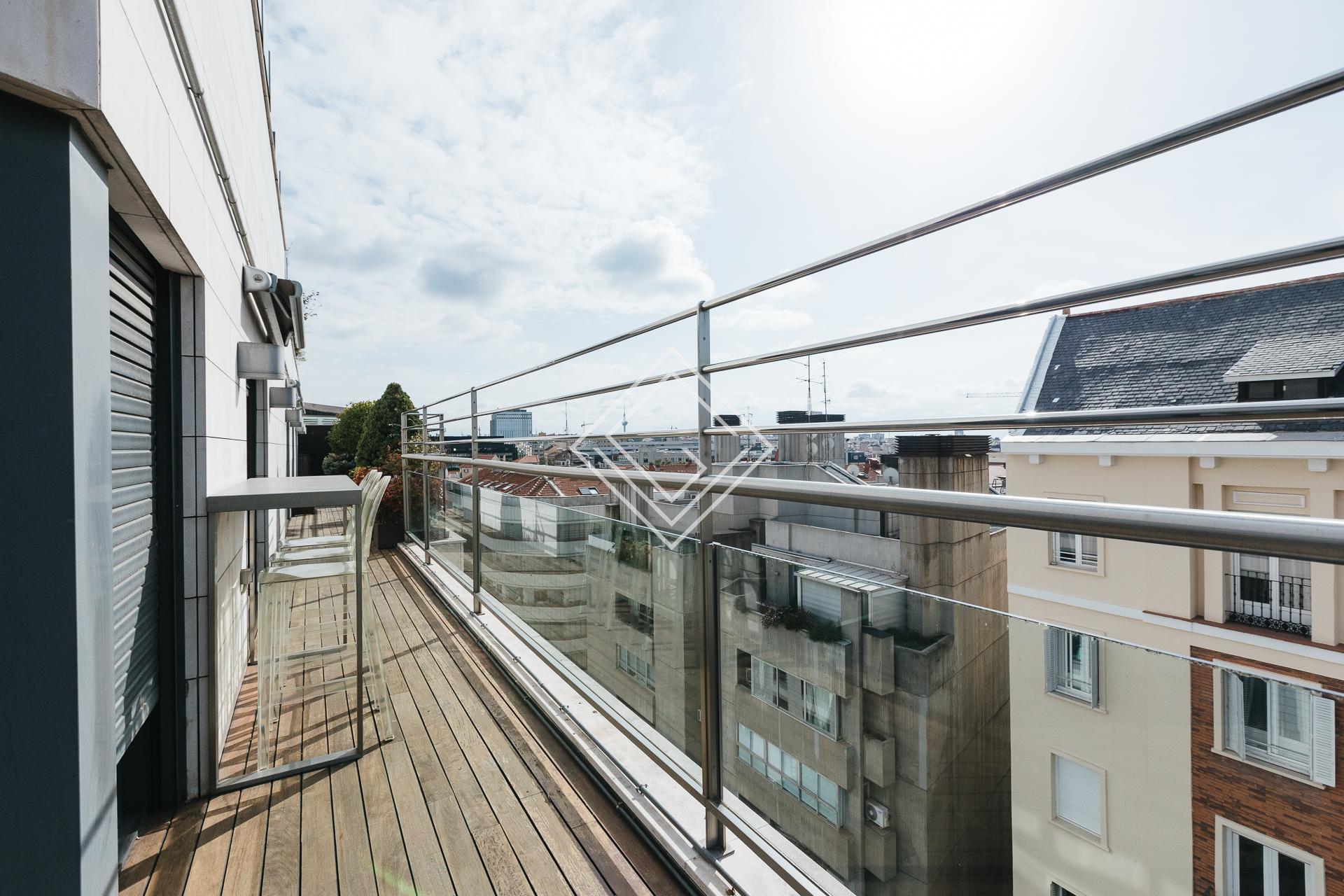 Espectacular duplex con terraza y piscina en Almagro