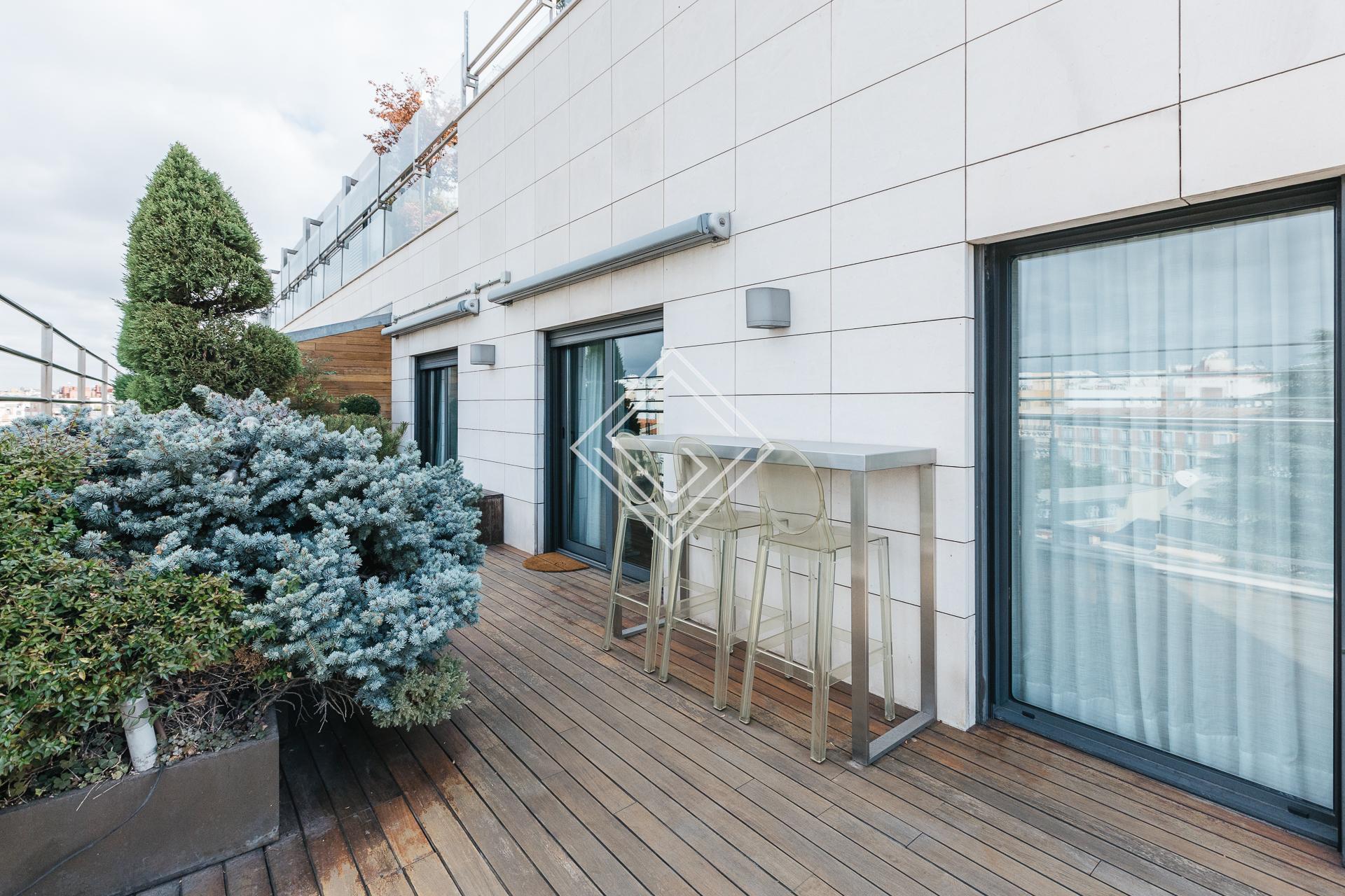 Espectacular duplex con terraza y piscina en Almagro