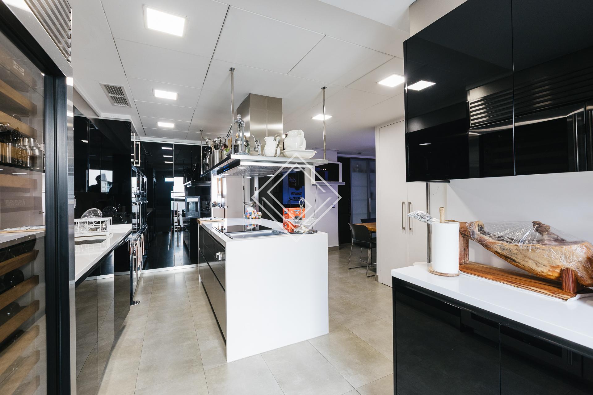 Espectacular duplex con terraza y piscina en Almagro