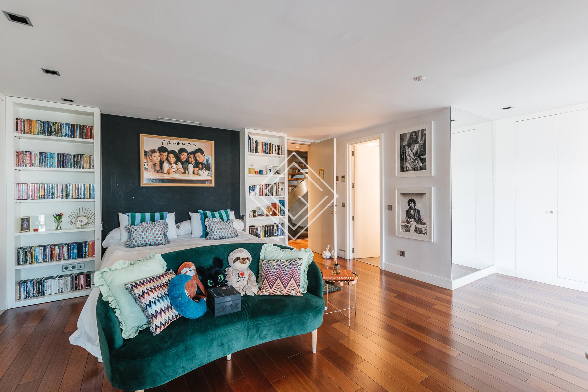 Espectacular duplex con terraza y piscina en Almagro