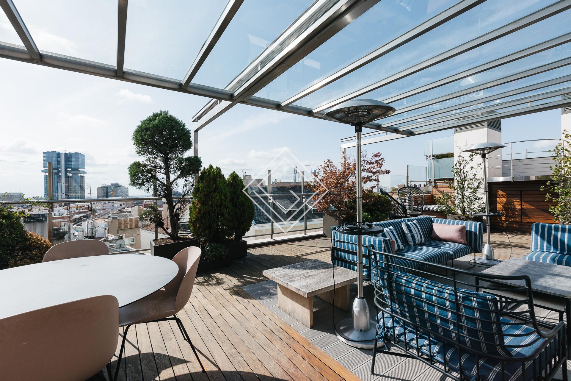 Espectacular duplex con terraza y piscina en Almagro