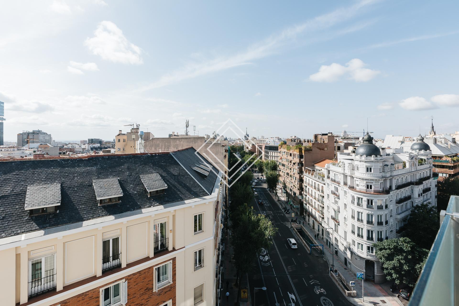 Espectacular duplex con terraza y piscina en Almagro