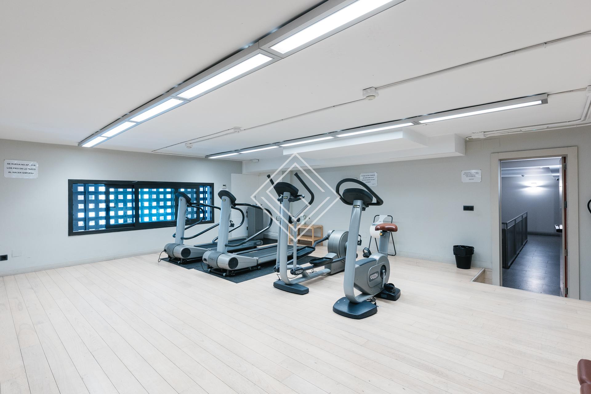 Espectacular duplex con terraza y piscina en Almagro