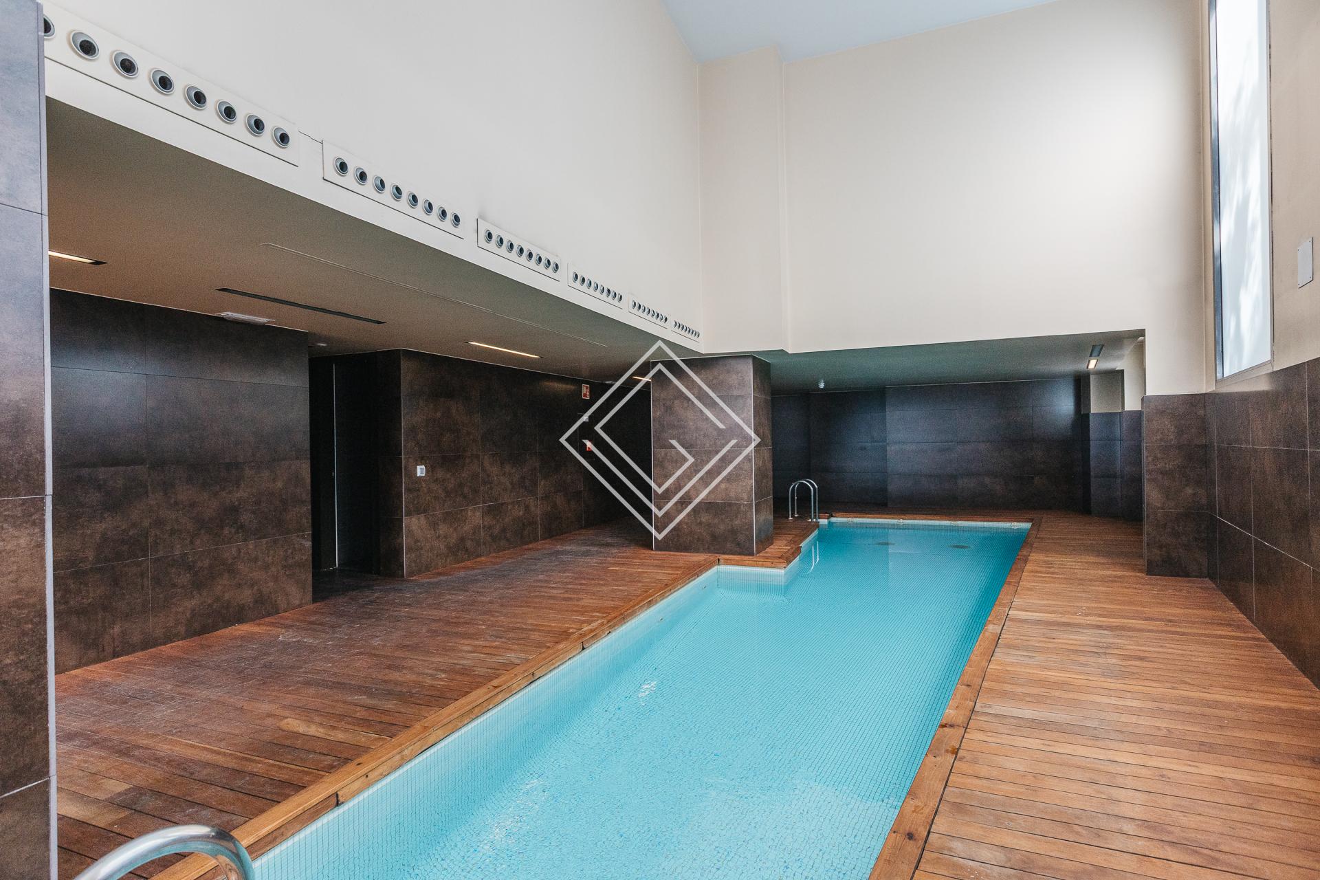 Espectacular duplex con terraza y piscina en Almagro