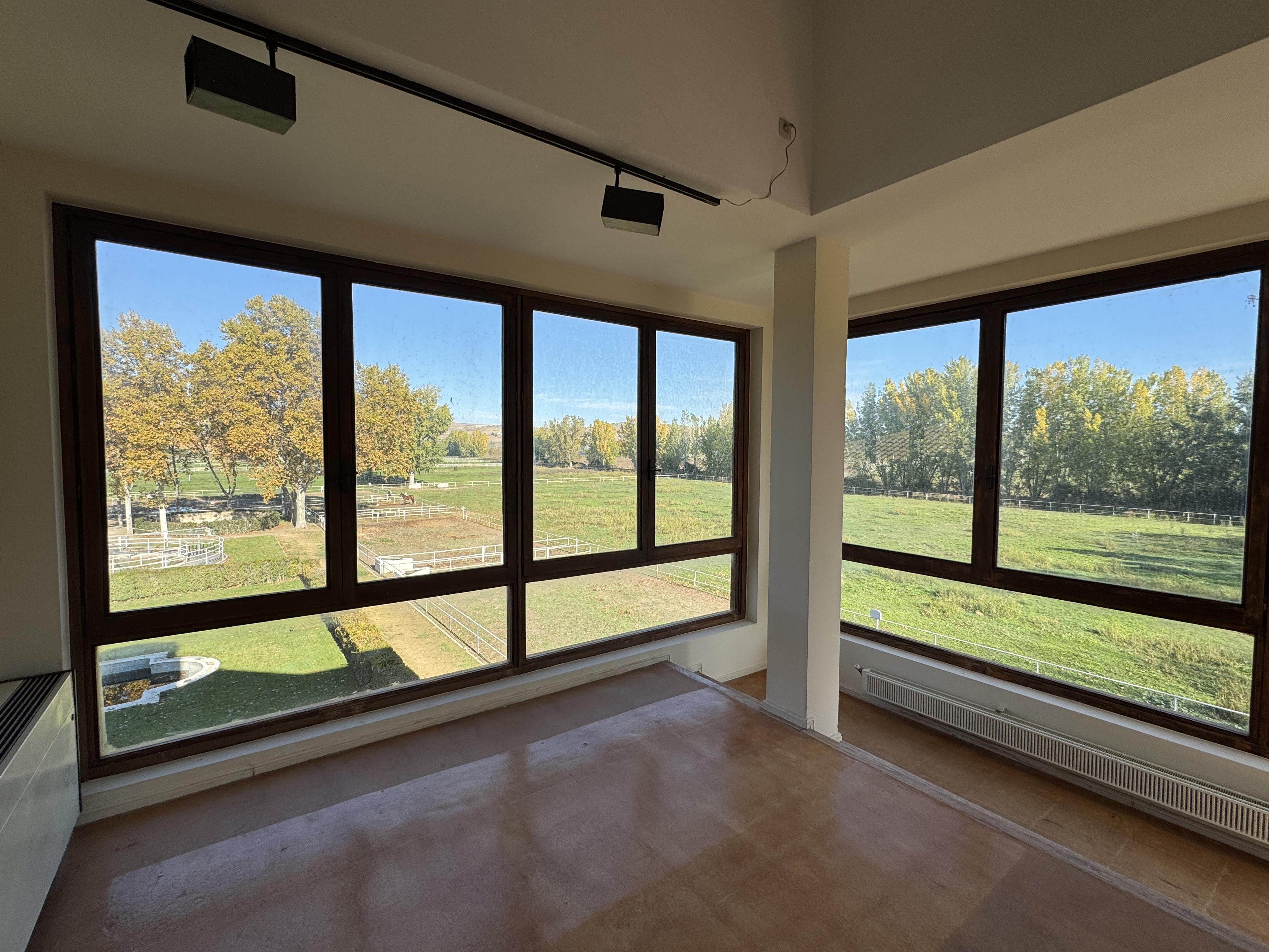 Preciosa Finca para caballos en Aranjuez