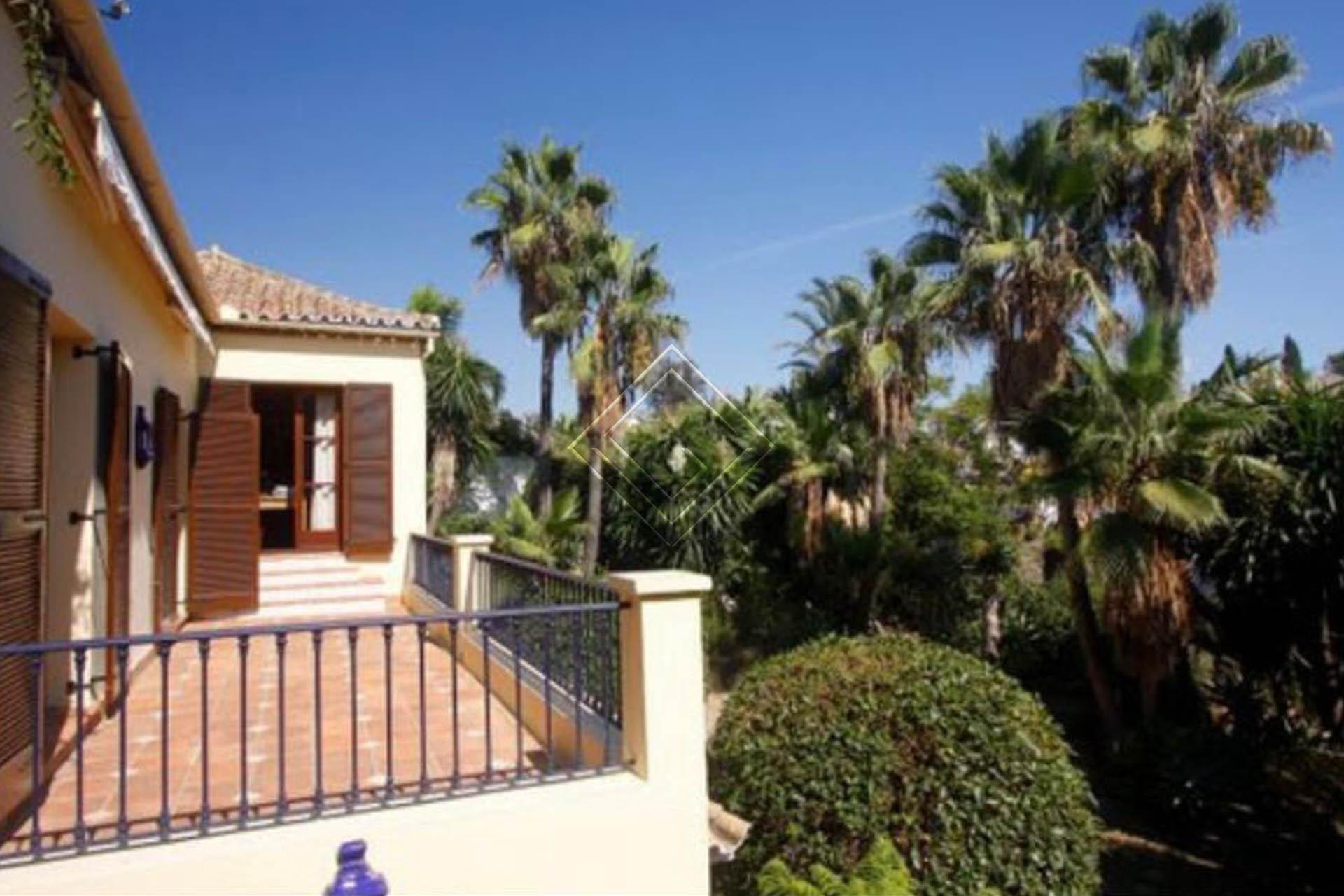 Parcela segregable en 2  en Las Lomas del Marbella Club