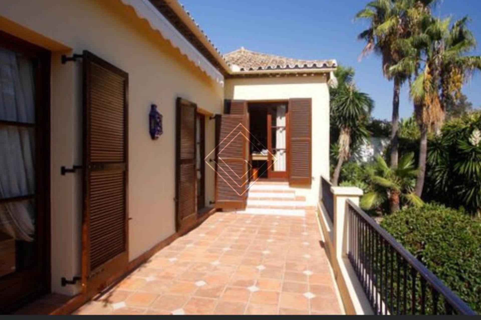 Parcela segregable en 2  en Las Lomas del Marbella Club