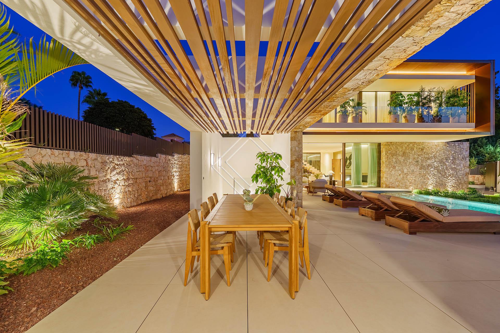 Villa contemporánea de 5 dormitorios con spa (hammam), gimnasio y piscina infinity