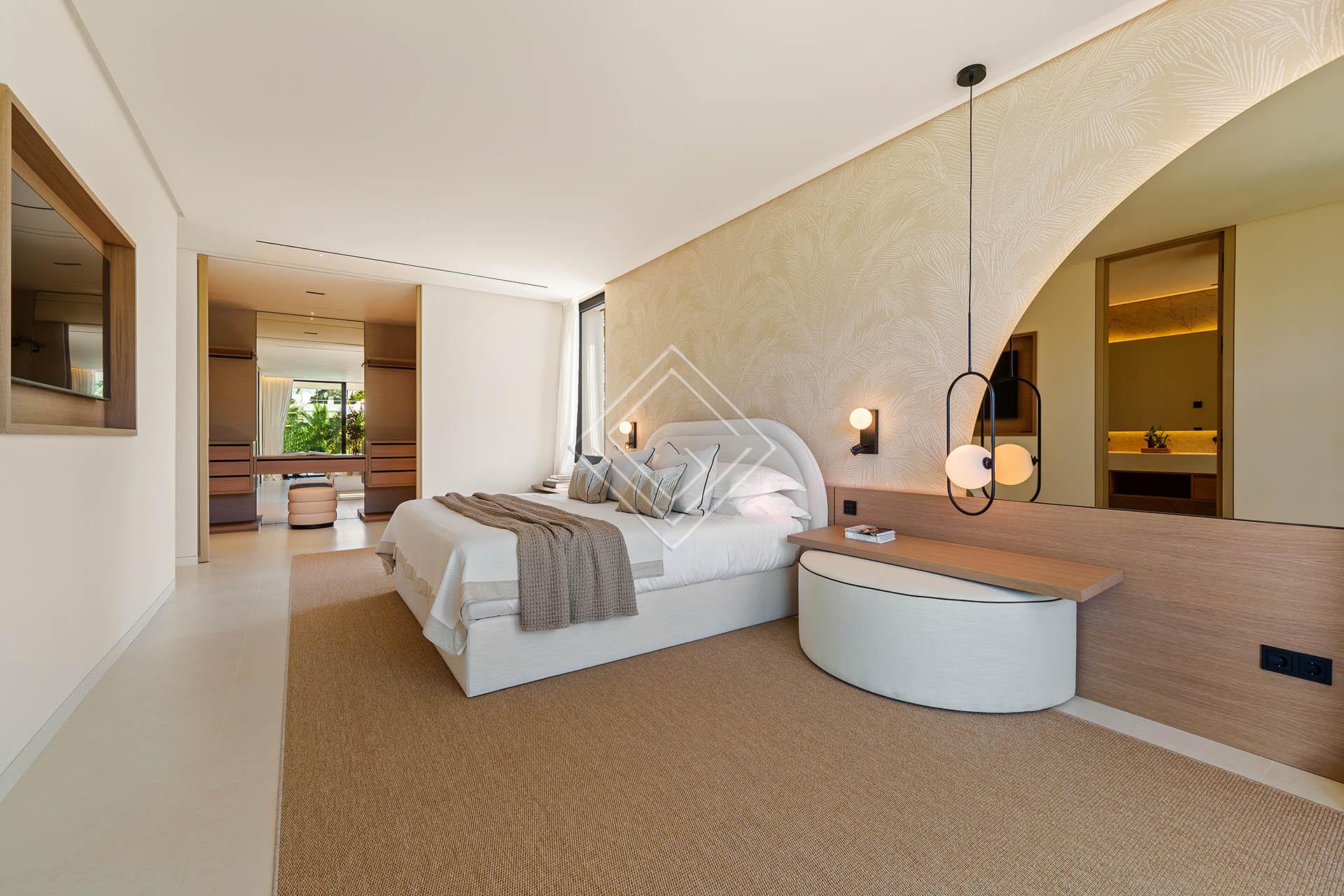 Villa contemporánea de 5 dormitorios con spa (hammam), gimnasio y piscina infinity