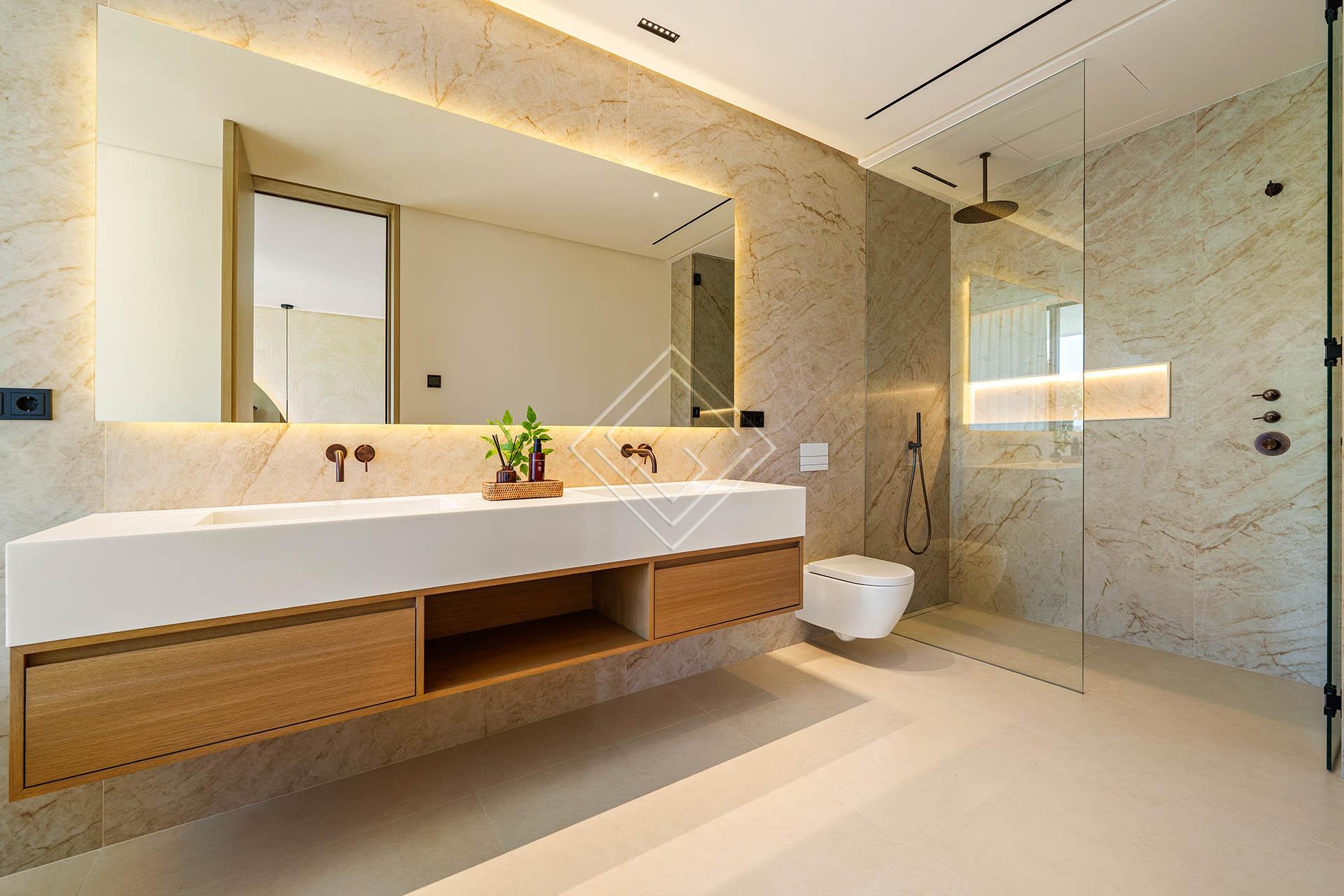 Villa contemporánea de 5 dormitorios con spa (hammam), gimnasio y piscina infinity