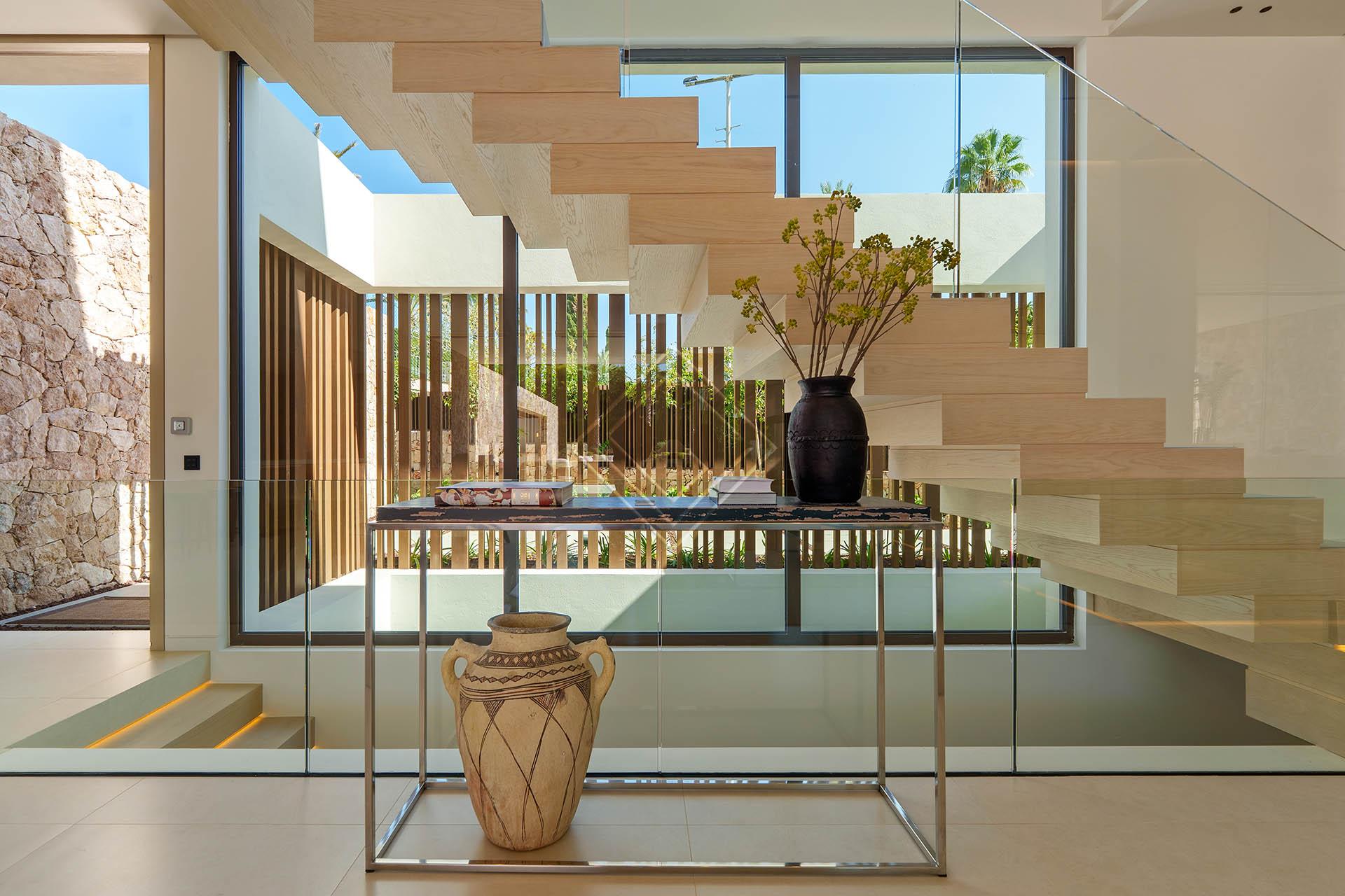 Villa contemporánea de 5 dormitorios con spa (hammam), gimnasio y piscina infinity