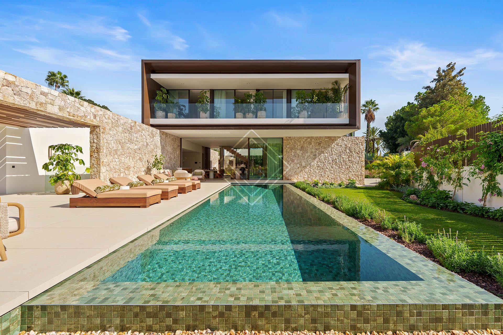 Villa contemporánea de 5 dormitorios con spa (hammam), gimnasio y piscina infinity