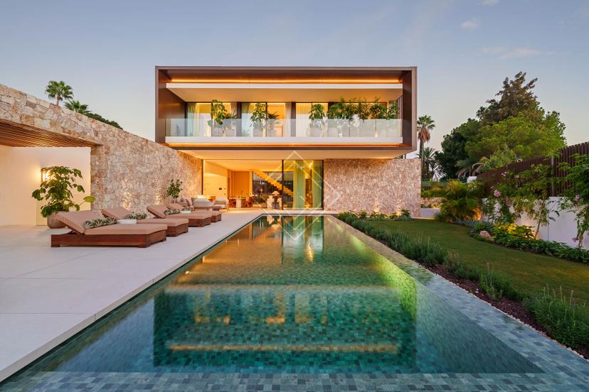 Villa contemporánea de 5 dormitorios con spa (hammam), gimnasio y piscina infinity
