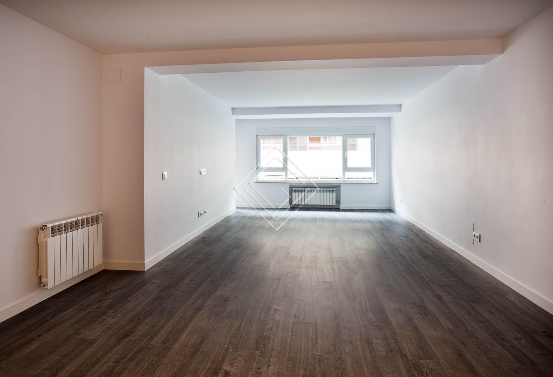 Amplio piso en alquiler en Barrio de Salamanca - Imagen 1