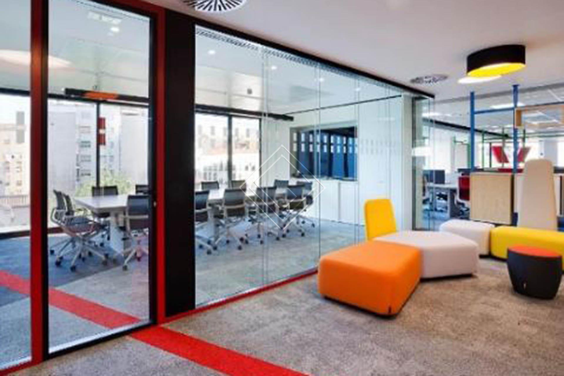 Oficinas en edificio moderno en Chamberí - Imagen 2