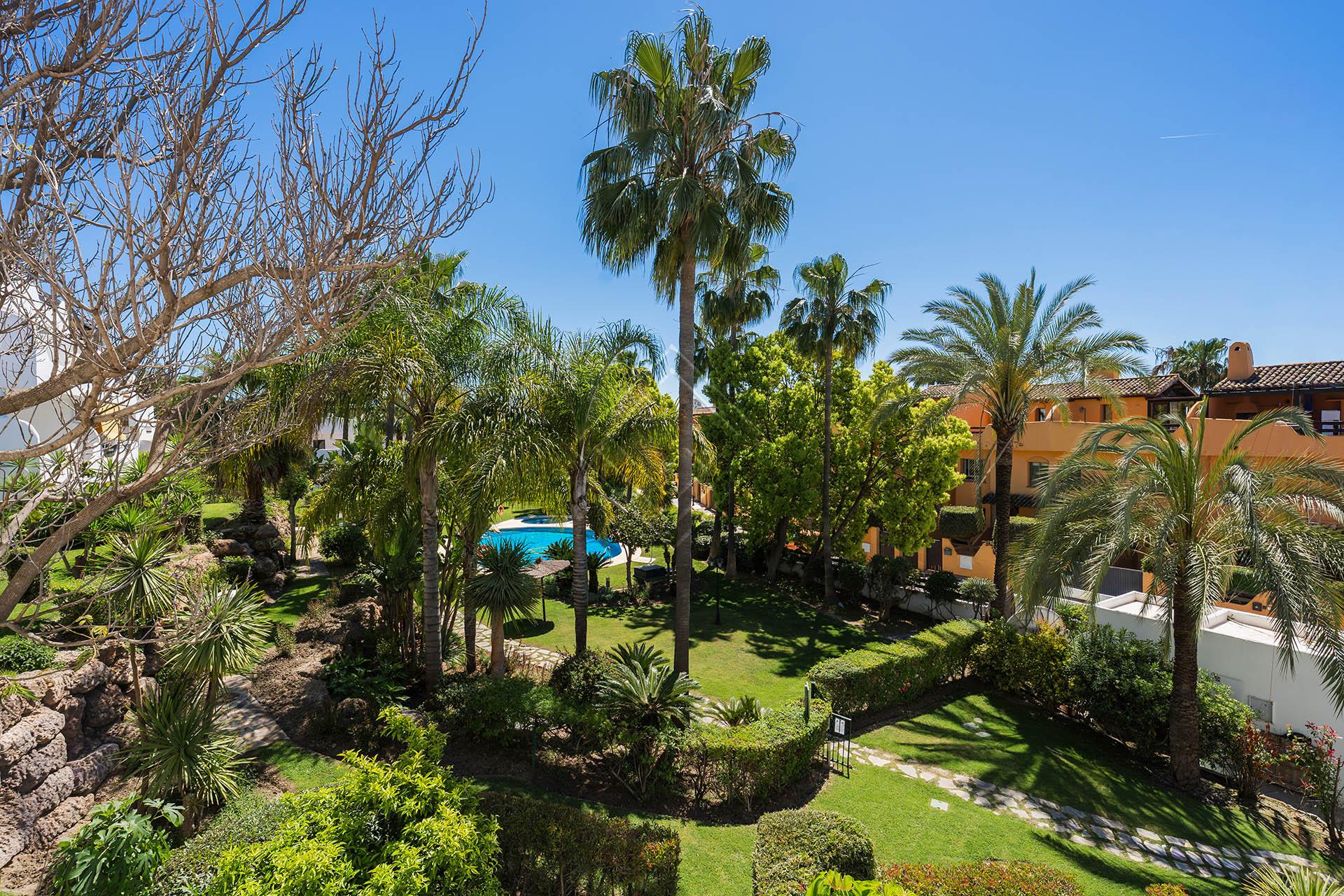 Casa en La Meridiana · Nagüeles: tranquilidad, naturaleza y vida familiar en el corazón de Marbella - Imagen 2