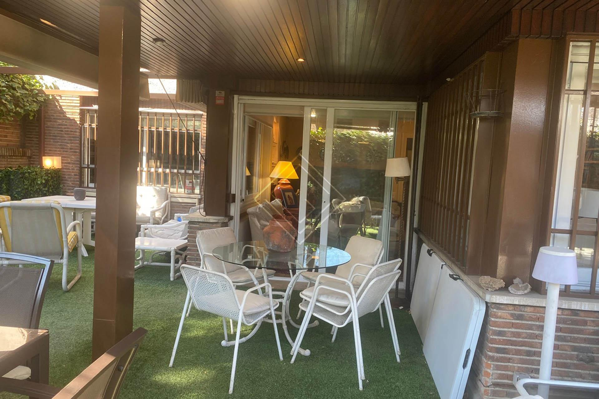 Magnífico bajo con terraza en el VIso - Imagen 1