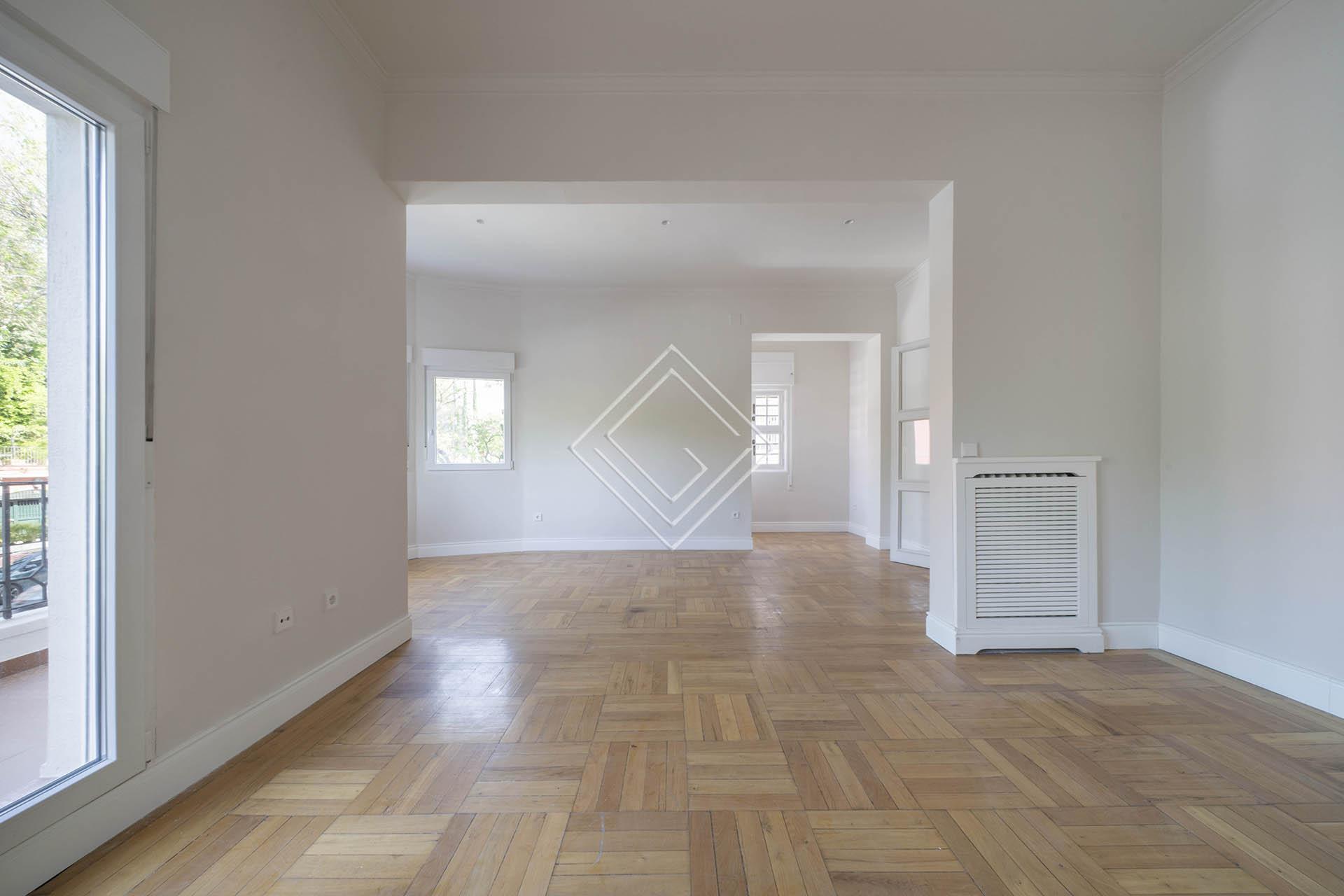 Singular piso reformado en Serrano  - Imagen 3