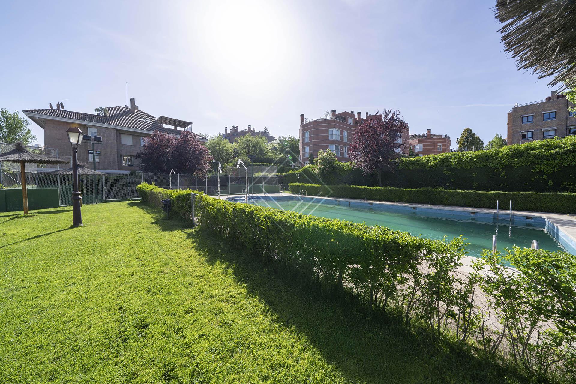 Estupenda vivienda adosada en Valdemarín - Imagen 3