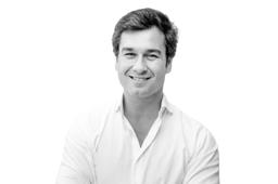 consultantImg