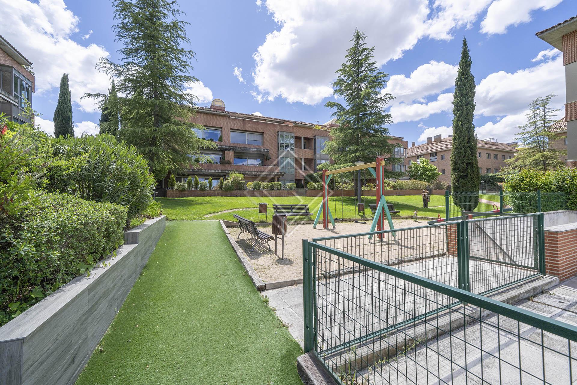 Precioso piso con vistas al Pardo en Valdemarín - Imagen 2