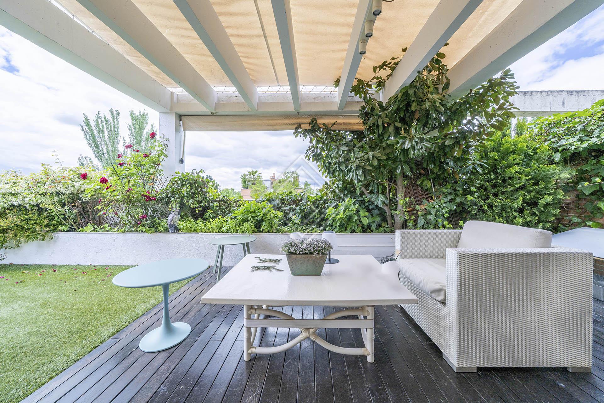 Estupendo Ático Dúplex con terraza en Valdemarín - Imagen 2