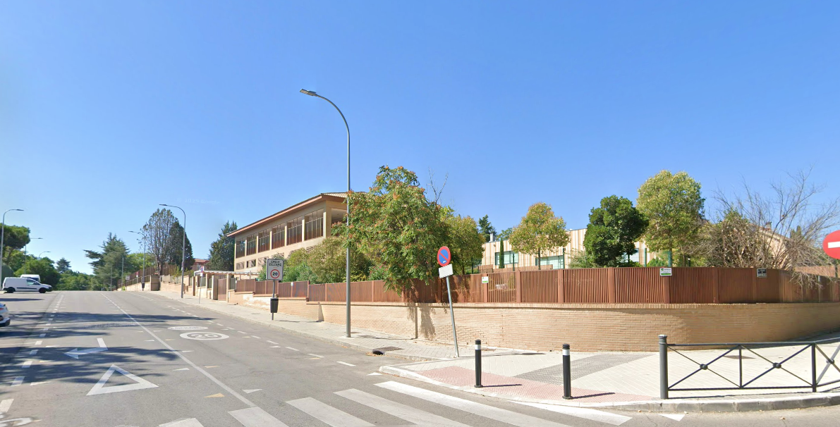 Magnifico edificio dotacional en Valdemarín - Imagen 3