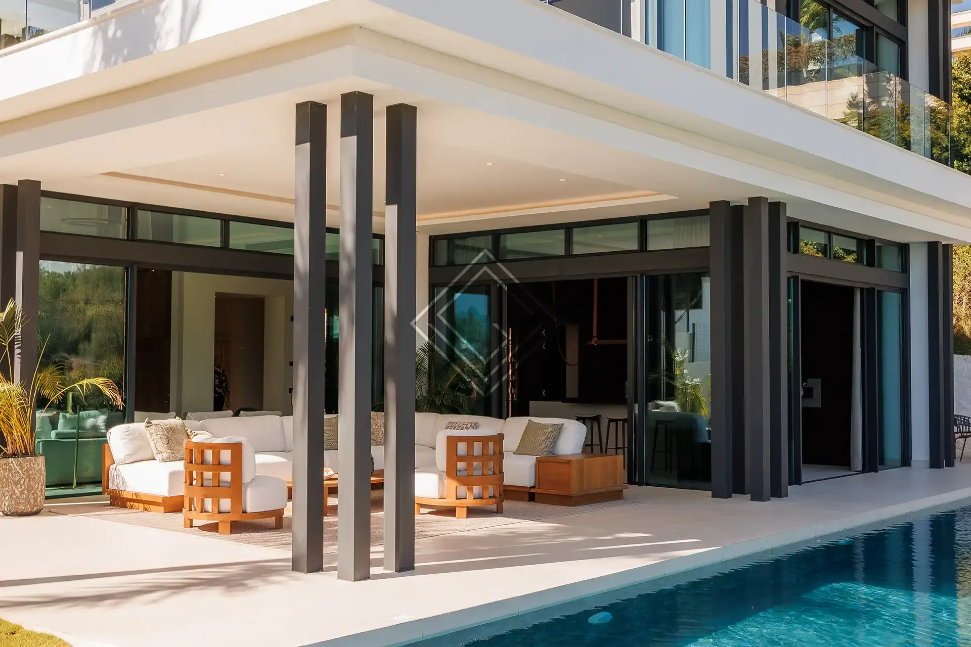 Villa independiente de obra nueva en Marbella – Golden Mile - Imagen 2