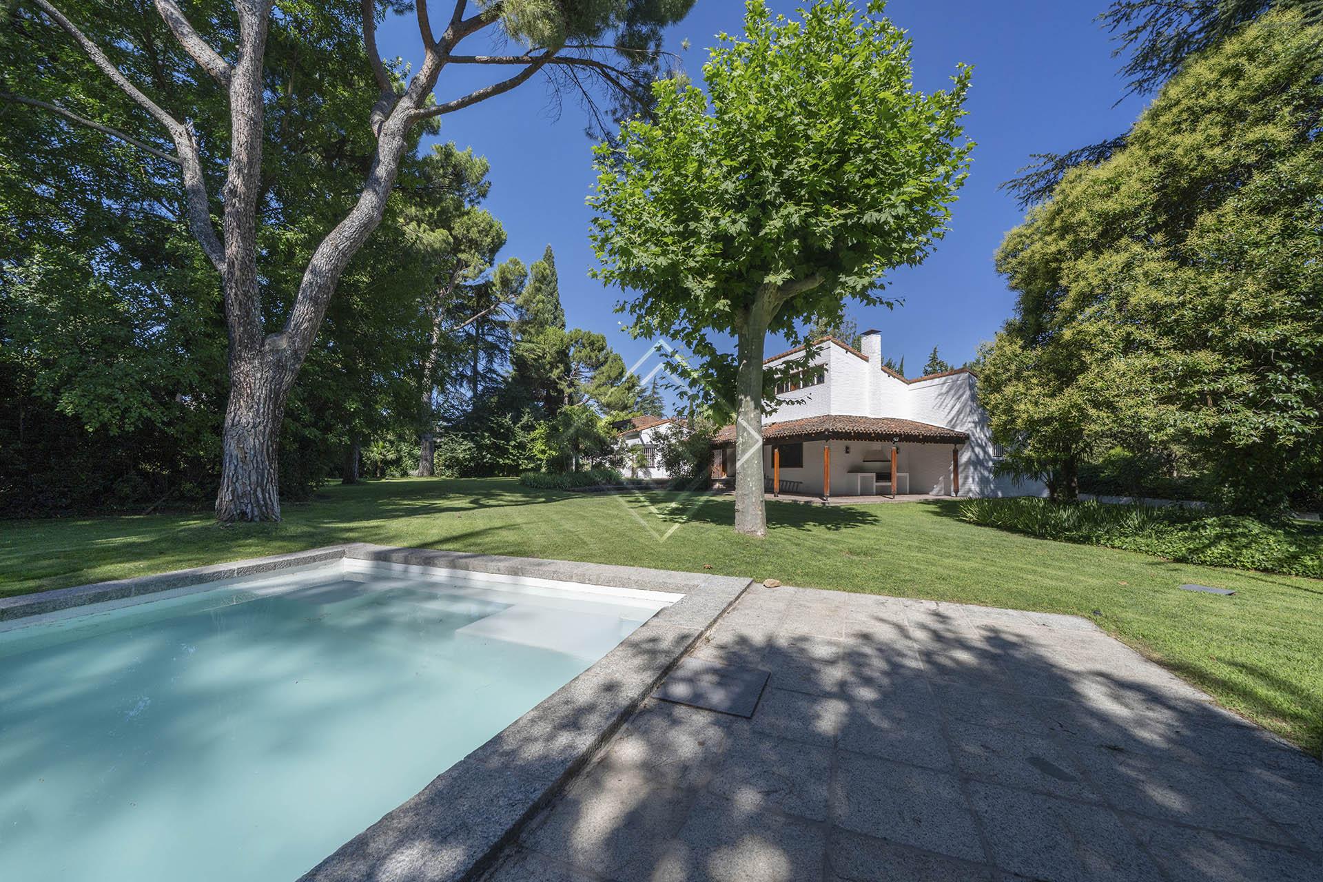 Alquiler vivienda premio de arquitectura en La Florida - Imagen 3