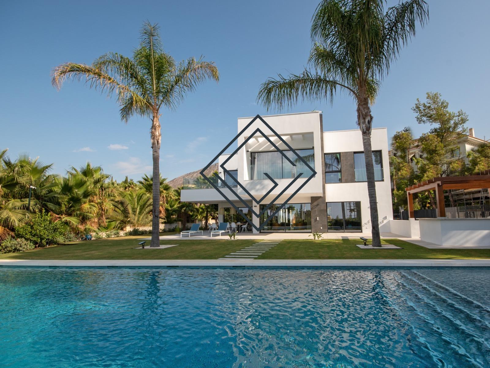 Villa contemporánea con vistas al mar en Nagüeles, Marbella - Imagen 4