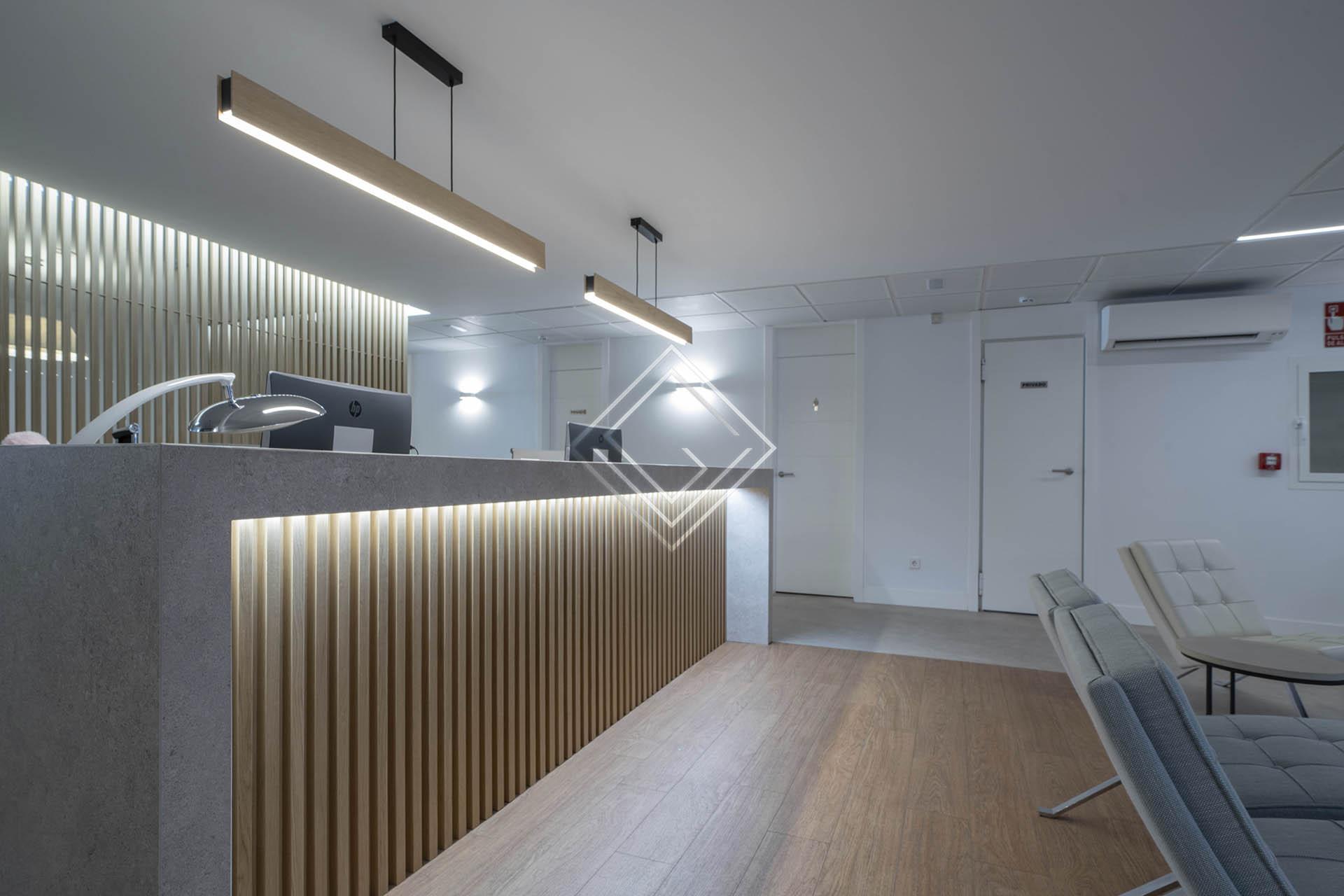 Edificio completo a la venta con uso sanitario - Imagen 4