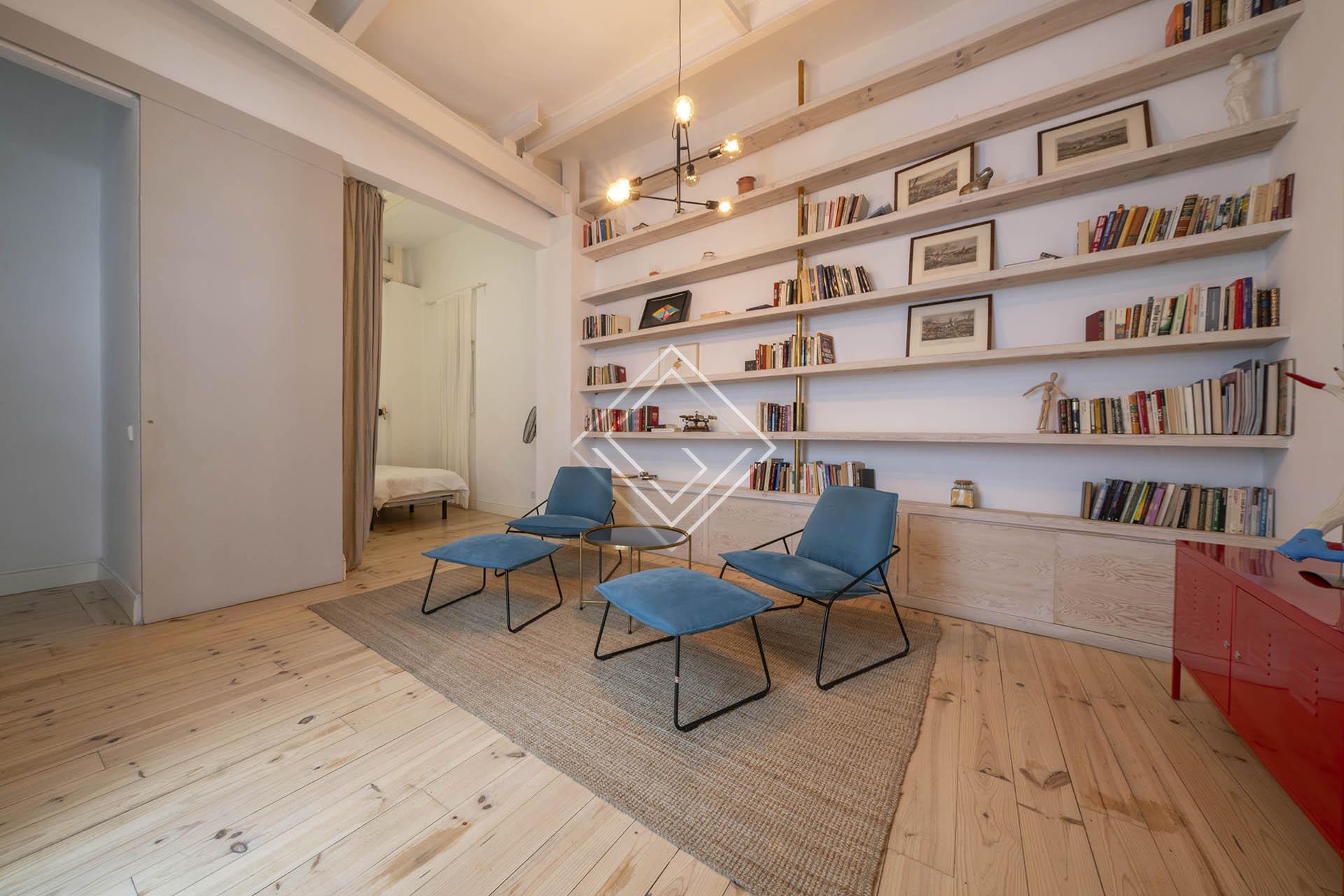 Piso Señorial en alquiler en Cortes - Imagen 3